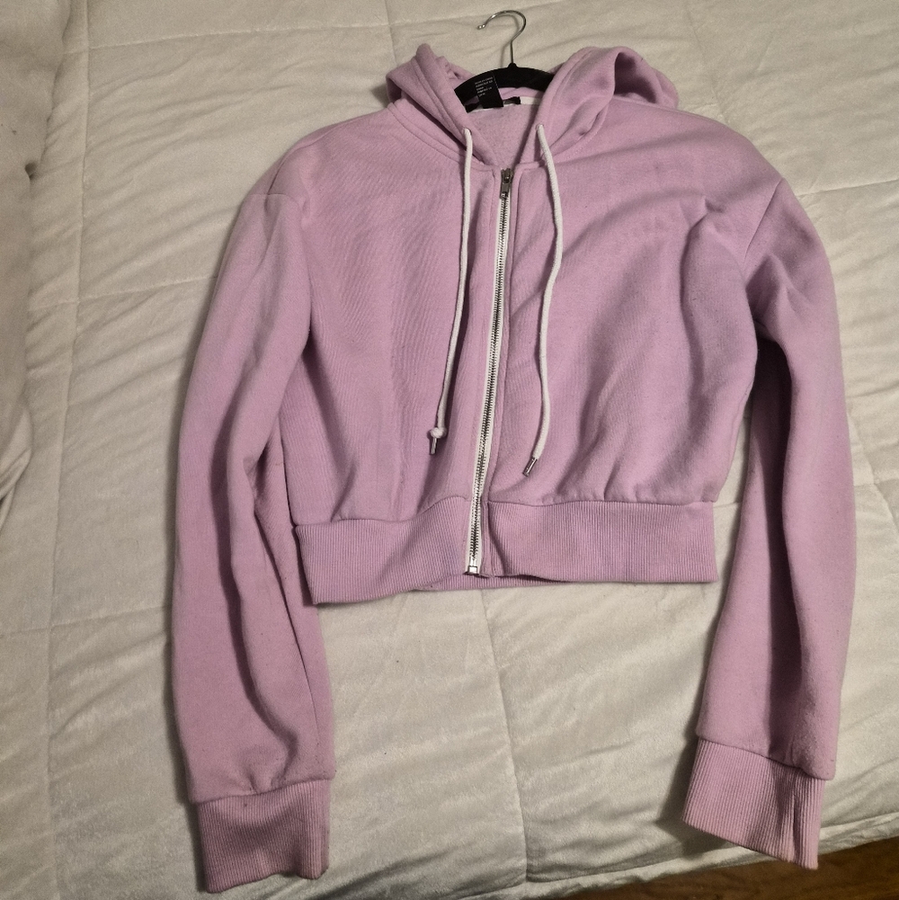 Forever 21 Lavender Cropped Hoodie